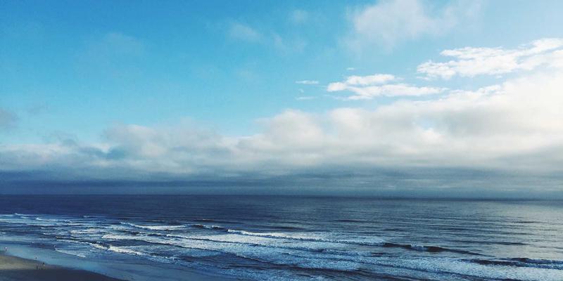 纽约风尚指南:解码NYC Lifestyle与当季潮流穿搭法则